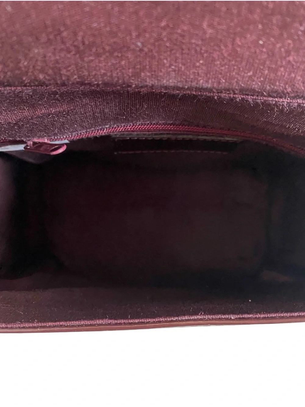 Etienne Aigner vintage top handle burgundy leather satchel - Picture 5 of 9